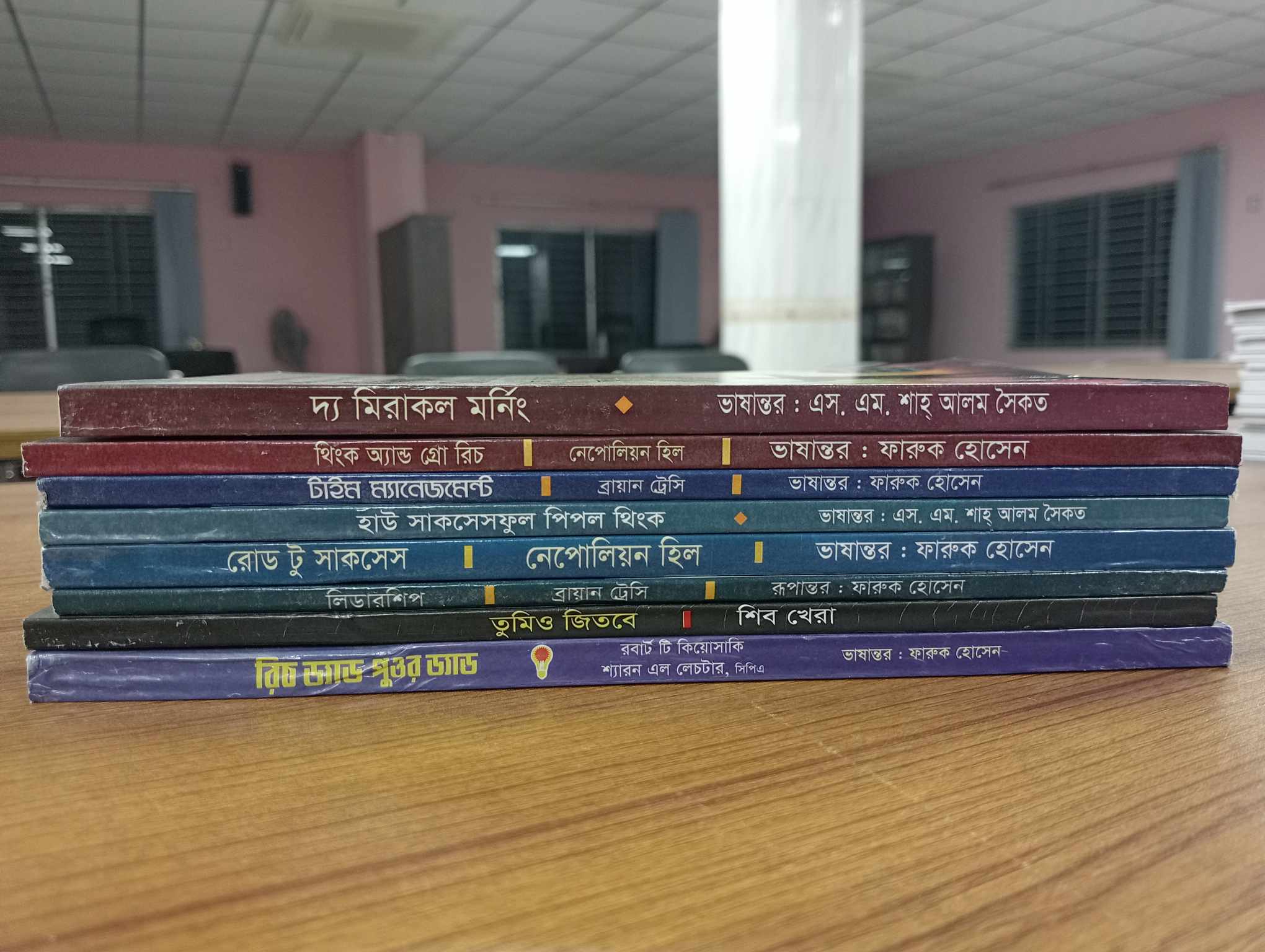 চাঁদের বুড়ির বয়স যখন ষোলো (হার্ডকভার)